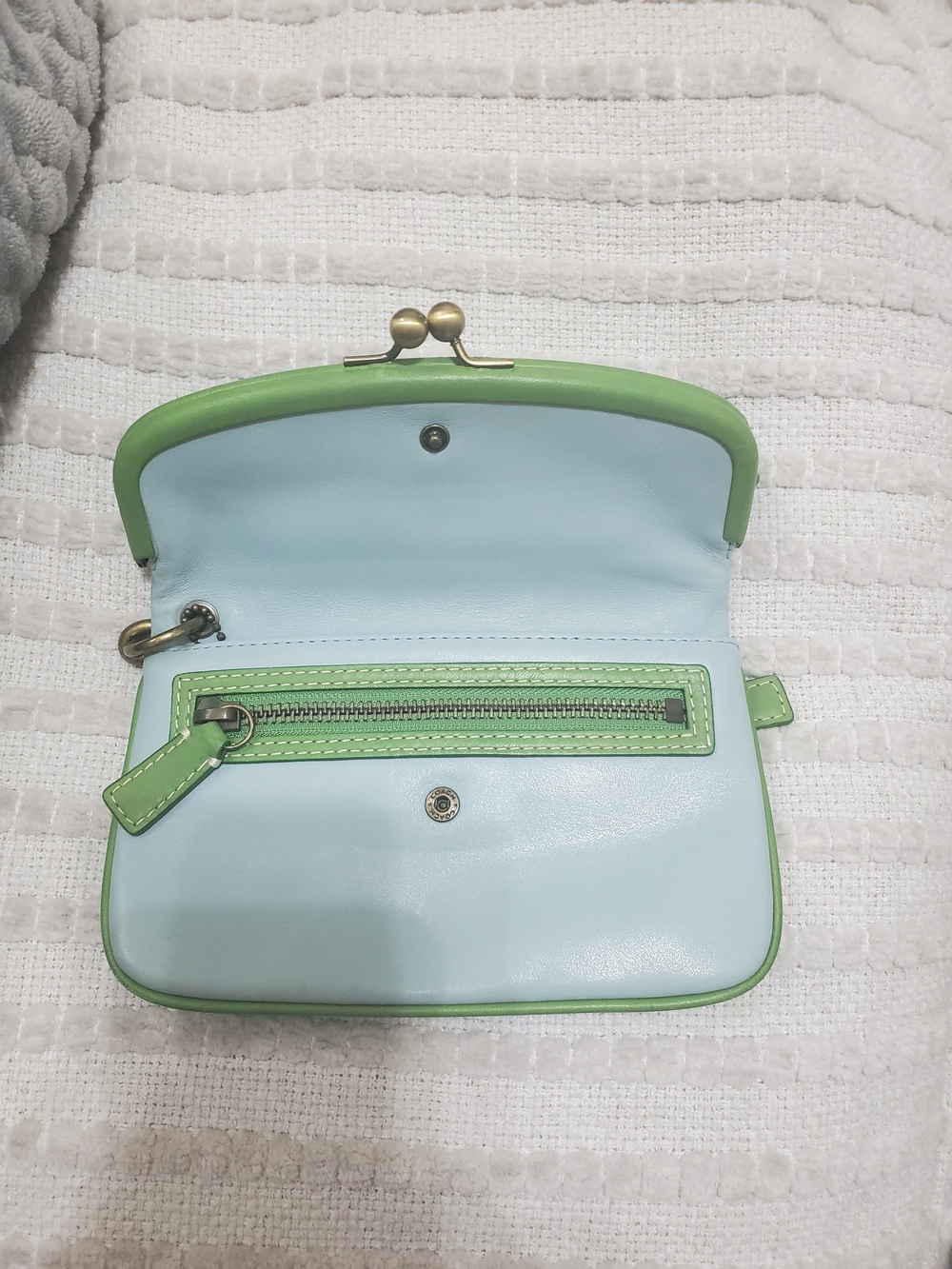 Coach Legacy Vintage, Light Blue and Green Leather Wristlet Clutch - Picture 3 of 4